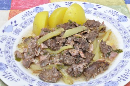 Hovězí nudličky se šunkou v alobalu  – Snadné Česko recept, zvládnete za 30 - 45 minut